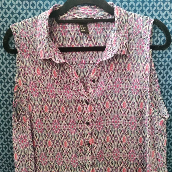 H&M - Sheer buttoned down, collard tank top with stained glass pattern. Size- 14 - Picture 2 of 8